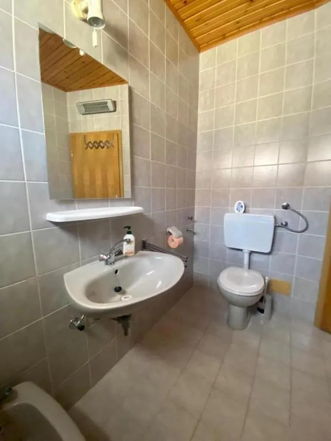 Apartmani Idea Jadranovo 0*,